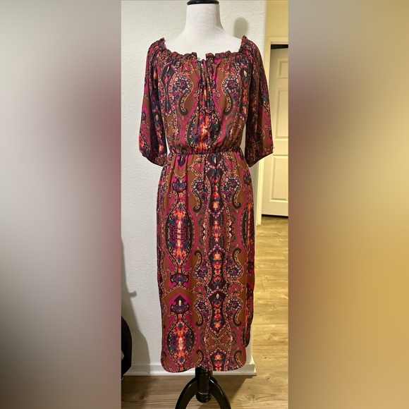 Everly Multicolor Off Shoulder Elastic Waist Bohemian Mid length Dress Size S - Picture 1 of 7
